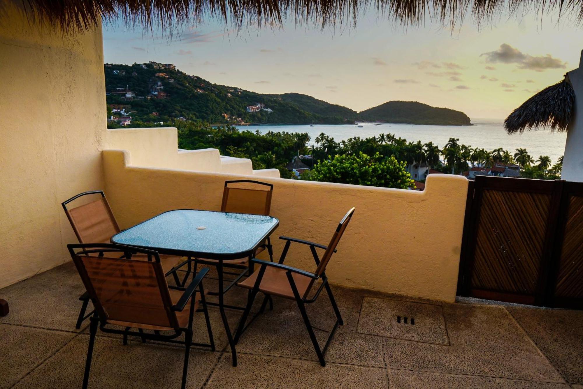 Villas San Sebastian Zihuatanejo Bagian luar foto